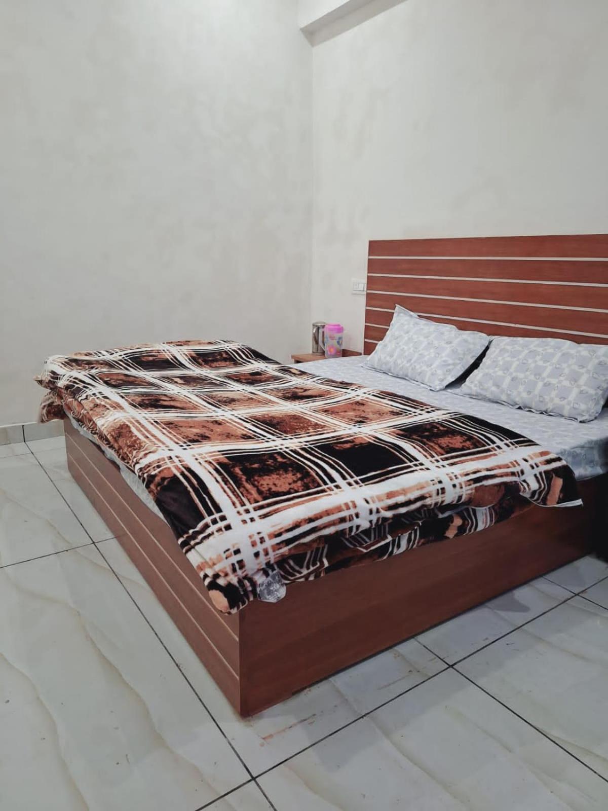 Chandarshila Hike Homestay Ukhimath Exteriér fotografie